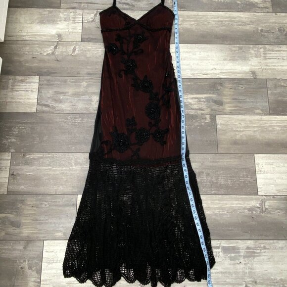 Sue Wong Sz. 6 Vintage Rare Iridescent Deep Red and Black Crochet Beaded Gown - Picture 12 of 16